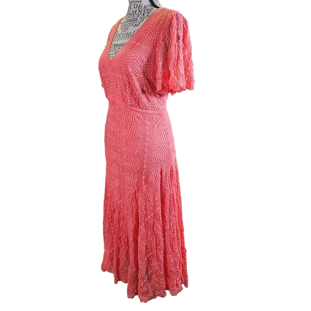 Coral Lace Midi Stretch Dress - Picture 2 of 7